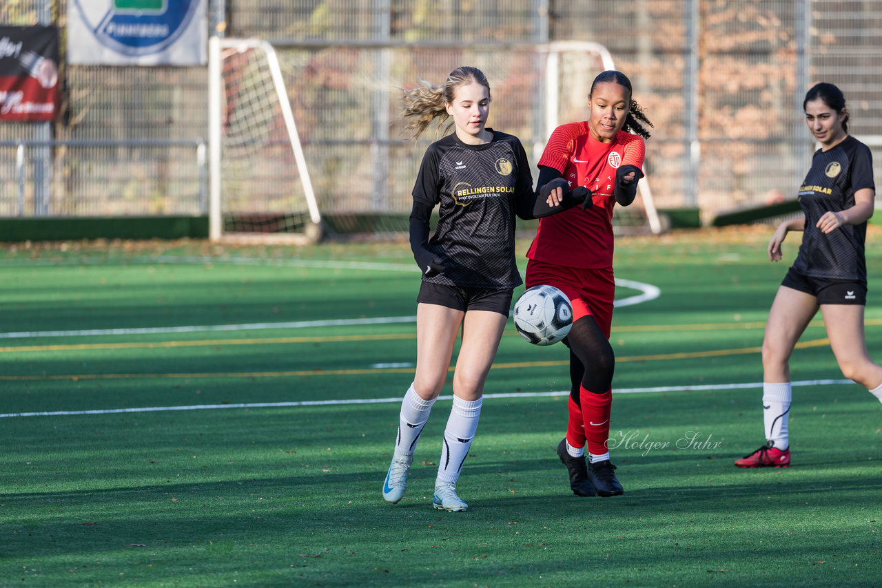 Bild 333 - wBJ VfL Pinneberg2 - Eimsbuttler TV 3 : Ergebnis: 5:0